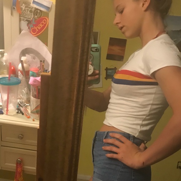 White stripped crop top - Picture 2 of 5